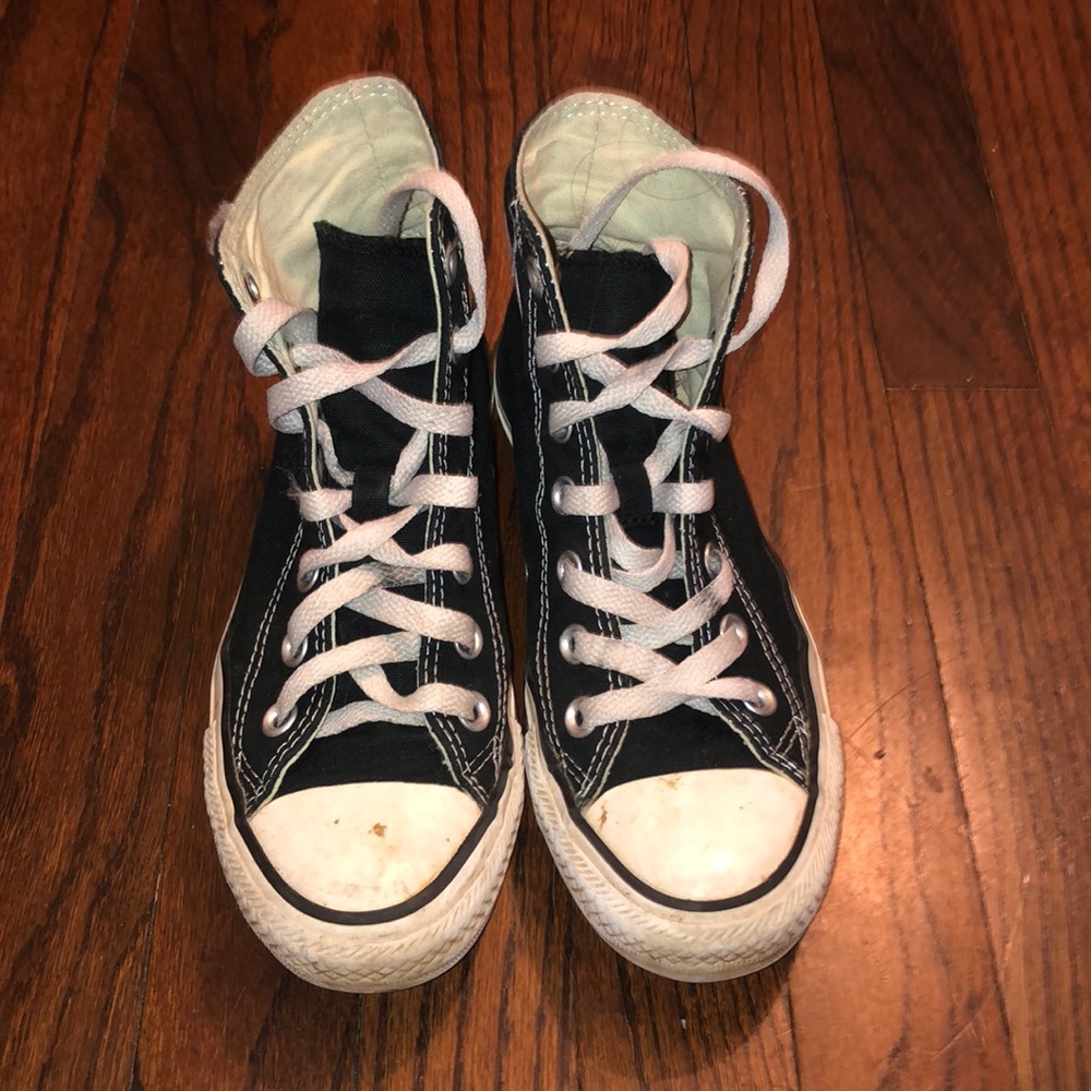 Black Converse